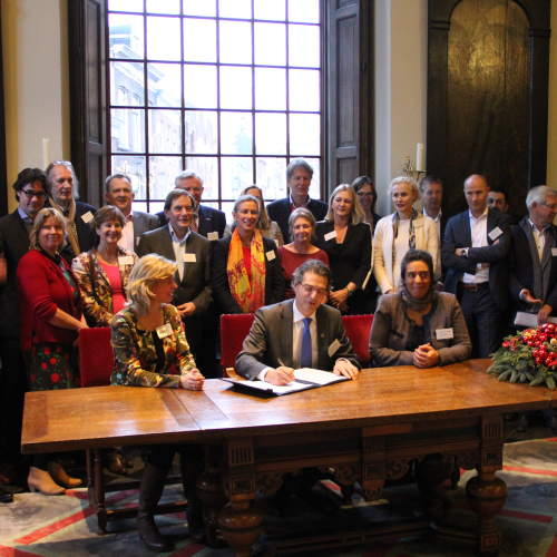 Vialis tekent mee met het Lokaal Sociaal Akkoord in de gemeente Haarlem.jpg
