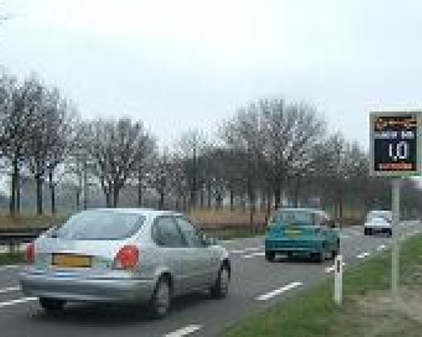 180px_uitsnede_bumperkleven01_2_1.JPG